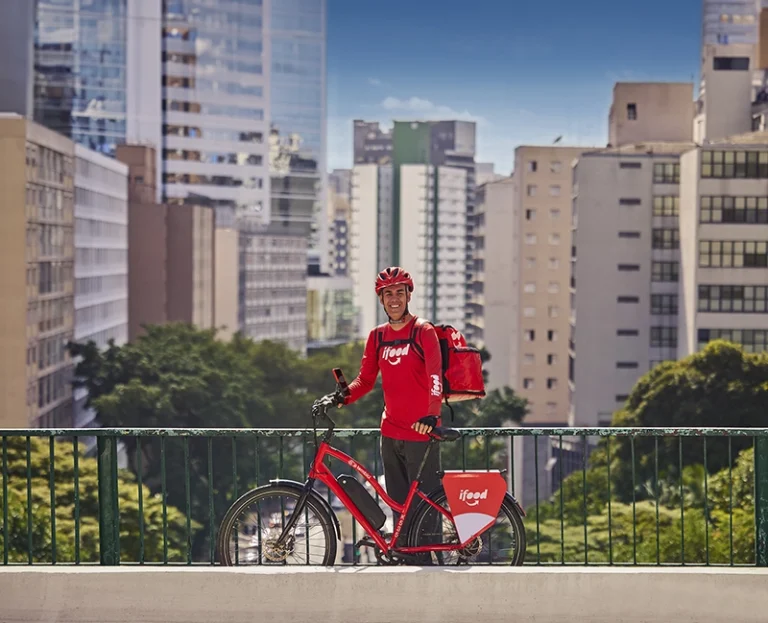 iFood tem iniciativas de valorização dos entregadores