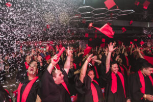 Encceja 2026 entregadores recebem diploma