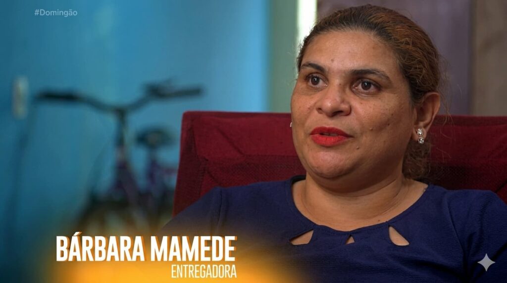 Entregadora que fez Meu Diploma do Ensino Médio
